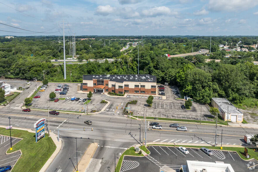 Aerial view of Chester Pike Crum Lynne PA Building